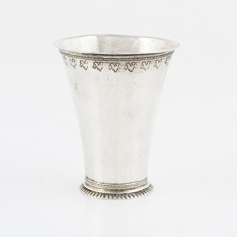 Bägare, silver, Samuel Nourin, Nyköping, före 1753.
