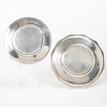 Plates, 2, silver, KG Markströms, Uppsala 1931 and GAB, Stockholm 1937 respectively.