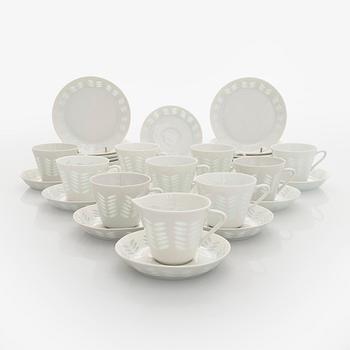 Friedl Holzer-Kjellberg, a 20-piece rice grain porcelain coffee service, signed F.H.Kj Arabia Finland.