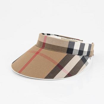 Burberry, väska, solskärm samt keps.