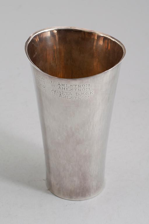 VAS, silver, E Löfman 1958. Vikt 366 g.