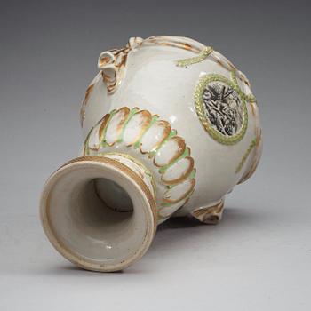 A enamelled vase, Qing dynasty, Jiaqing (1796-1820).