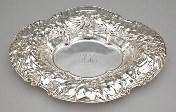 FAT, sterlingsilver, Birmingham, England, 1830-31. Tot vikt ca 587 g.