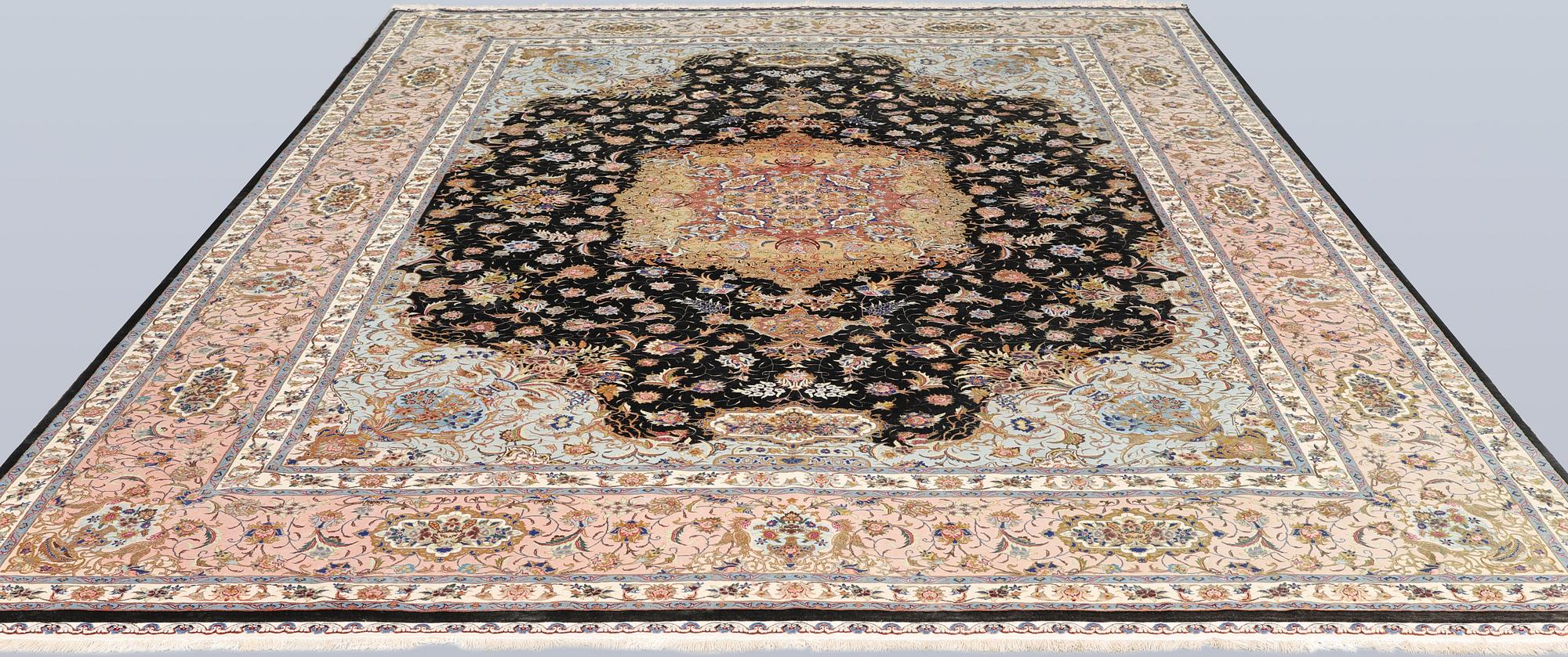 Matta, Täbris, part silk, s.k. 70 Radj, ca 350 x 250 cm.