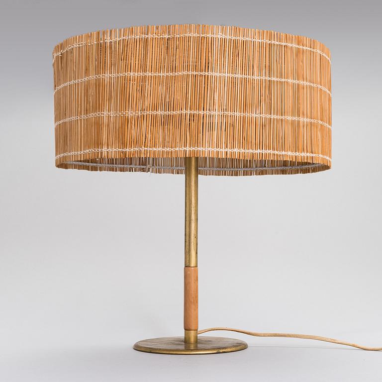 Paavo Tynell, A mid 20th century '9206' table lamp for Taito Finland.