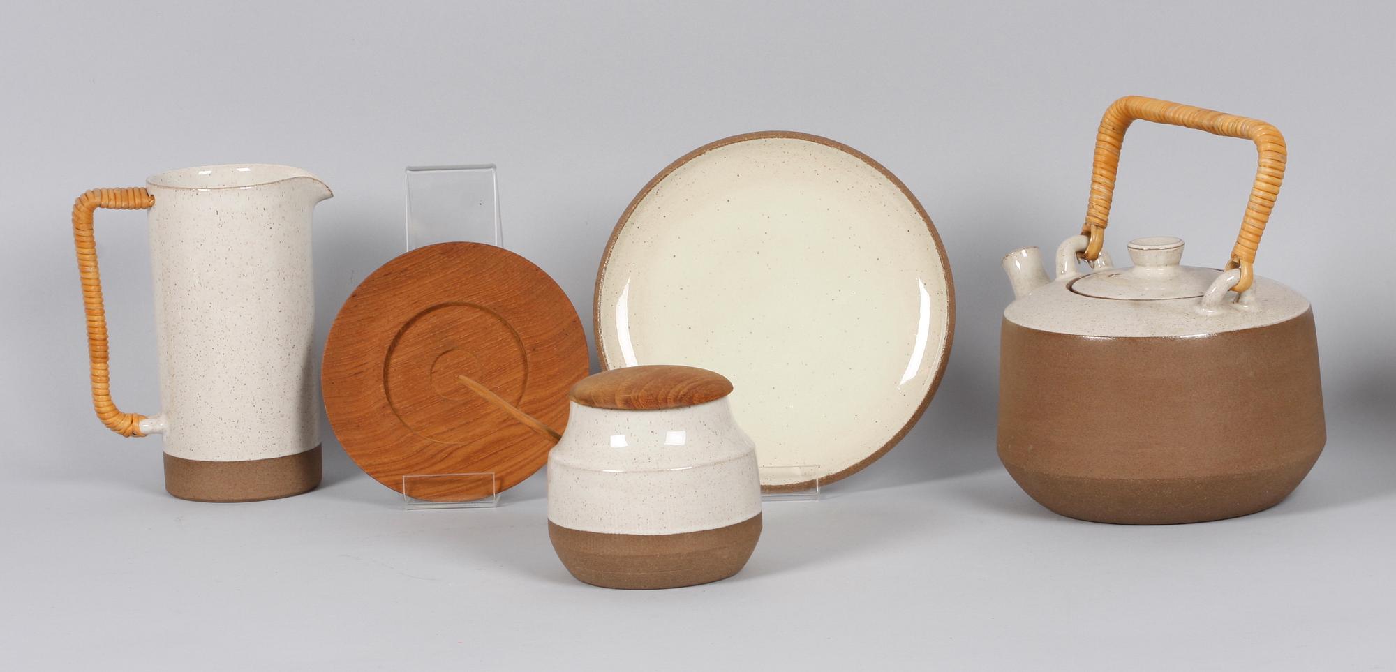 TESERVISDELAR, 25 st Keramik. Bla AAge Selsbo.