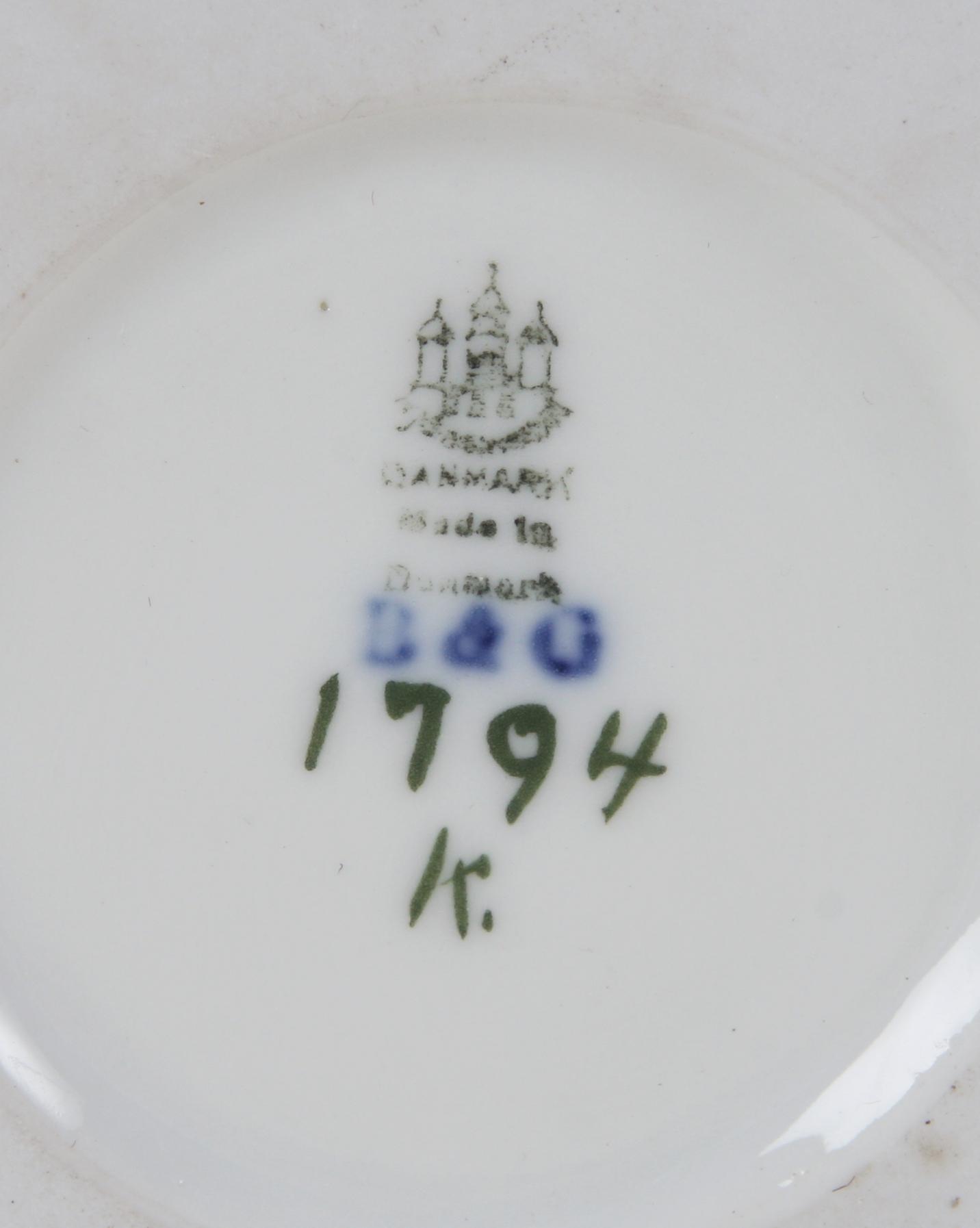 FIGURIN, porslin, Bing & Gröndahl. Proveniens: Git Gay.