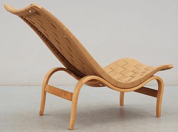 A Bruno Mathsson laminated birch easy chair, by Karl Mathsson, Värnamo, Sweden 1941.