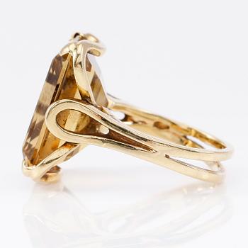 RING, 18K guld och citrin.