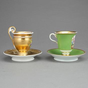 KOPPAR MED FAT,  2 st, porslin, empire/empiretyp, 1800-talets första hälft - 1900-talets första hälft.
