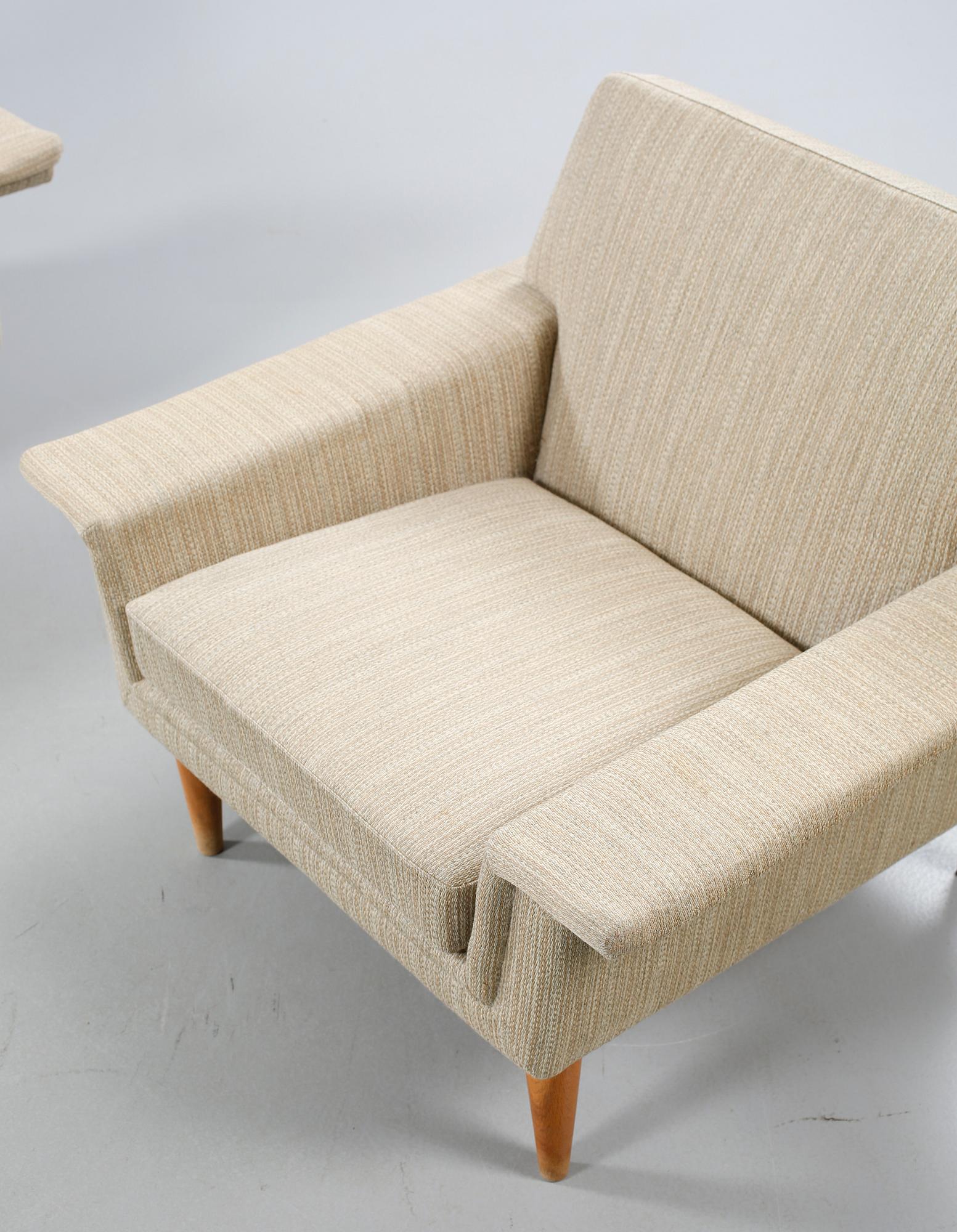 A sofa and a lounge chair by Johannes Andersen for Trensum, third quarter of the 20th century.
