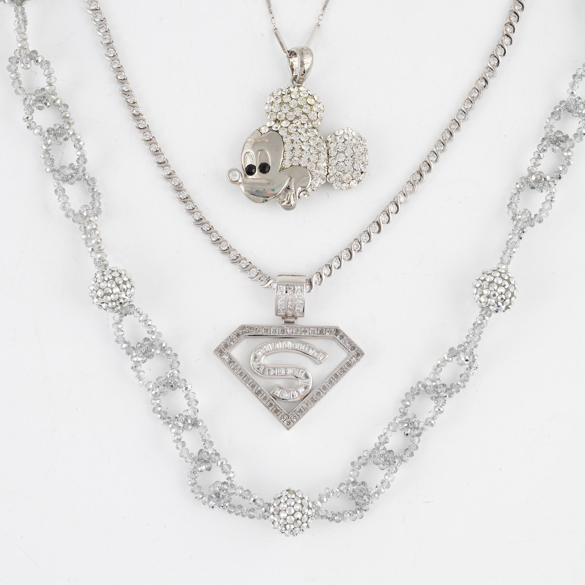 Parti bijouterier, bl.a. Christian Lacroix.