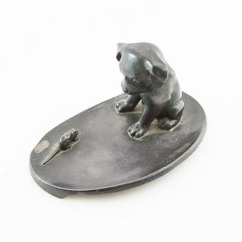 Pen holder, 20th century.