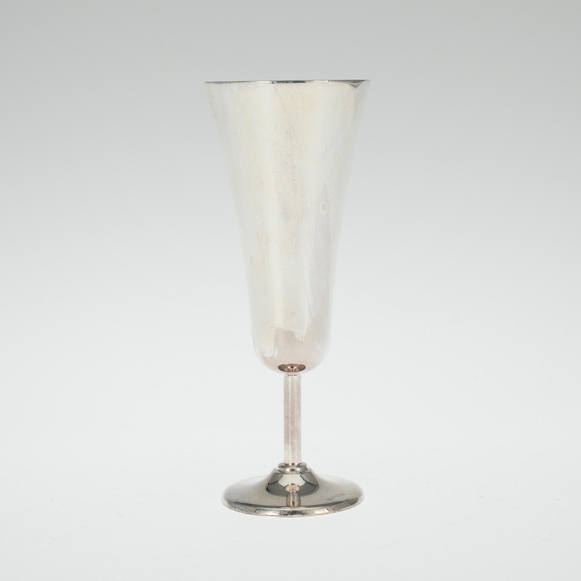 CHAMPAGNEBÄGARE, silver, Kultakeskus, 2001. Vikt ca 114 g.