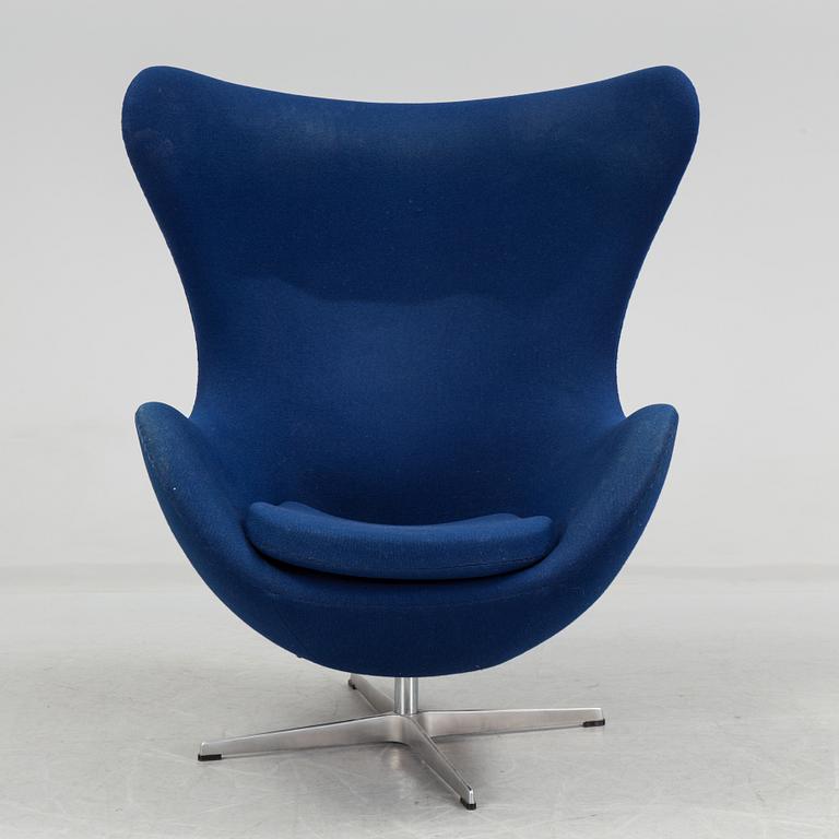 A "Ägget" easy chair by Arne Jacobsen, Fritz Hanse, 1990s.
