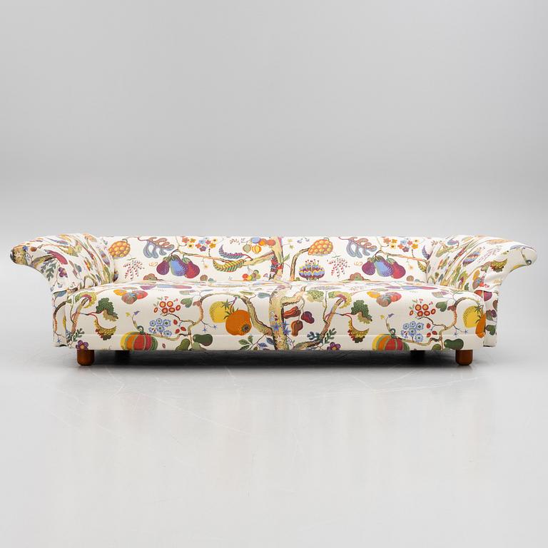 Josef Frank, a "Liljevalchs" sofa, Firma Svenskt Tenn.