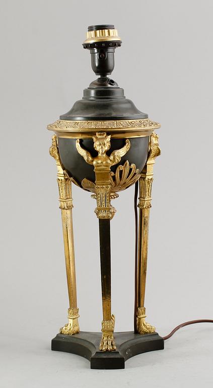 BORDSLAMPA, brons, empirestil, 1800-tal.