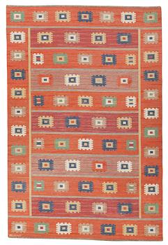 Märta Måås-Fjetterström, A CARPET. "Röd Grön Äng". Flat weave. 301 x 200 cm. Signed AB MMF.