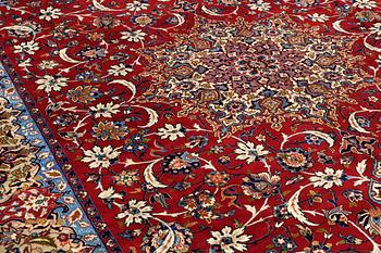 A CARPET, Esfahan, ca 460 x 320 cm.