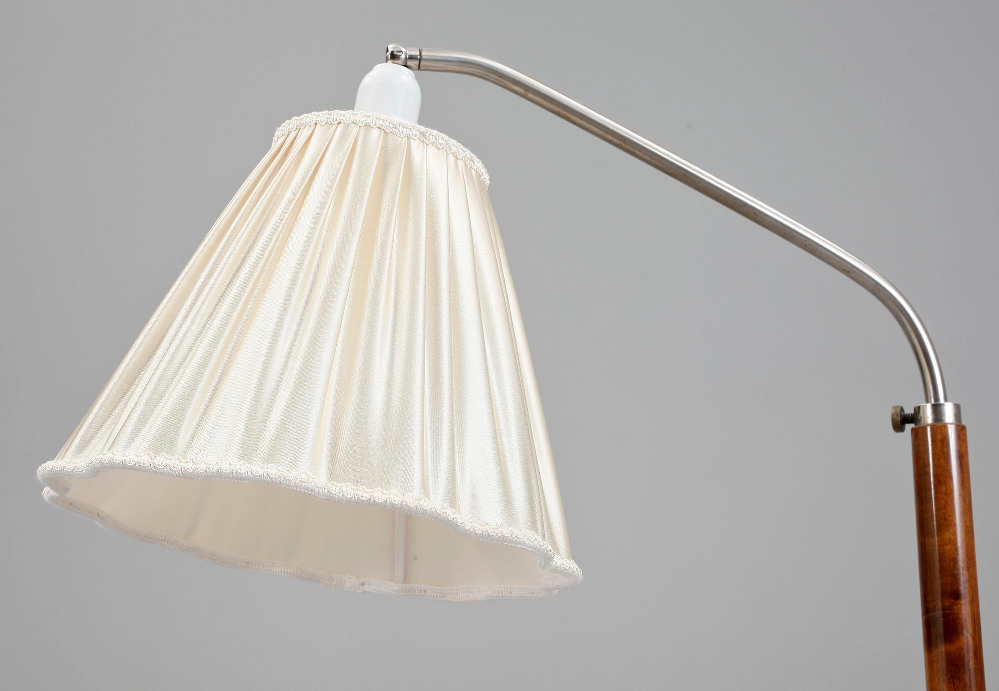 GOLVLAMPA, funkis, 1930/40-tal.