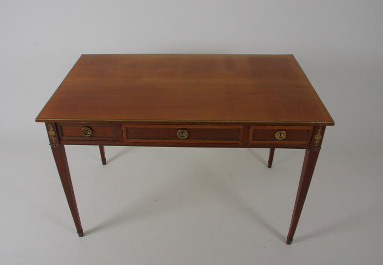 SKRIVBORD, gustaviansk stil.
