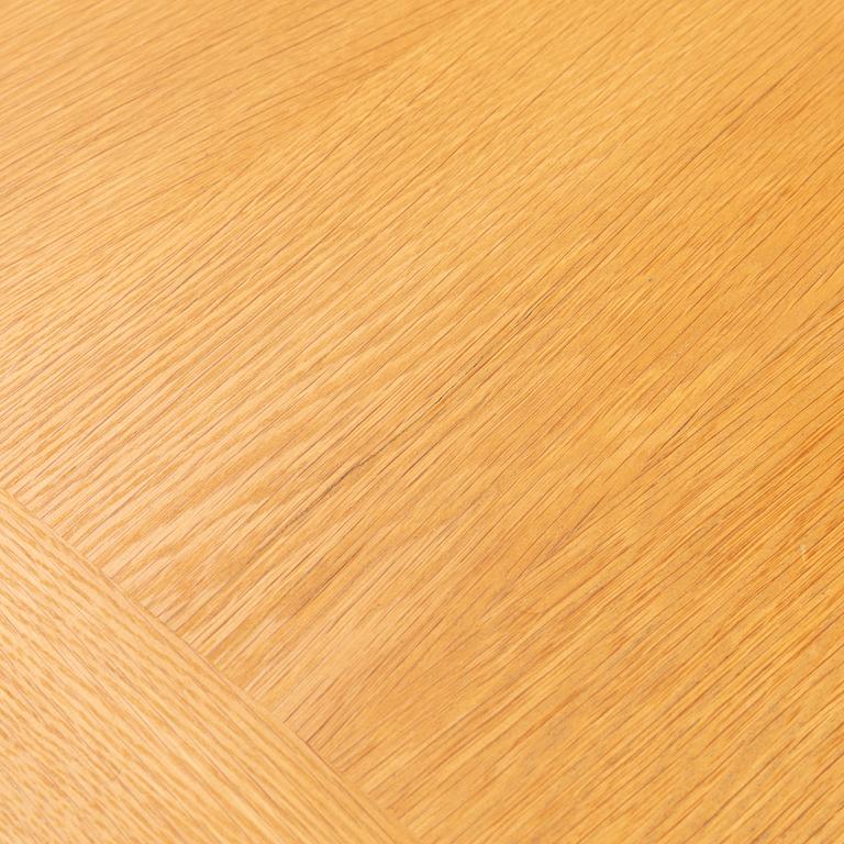 Carl Malmsten, dining table, "Calmare key", Åfors furniture factory.
