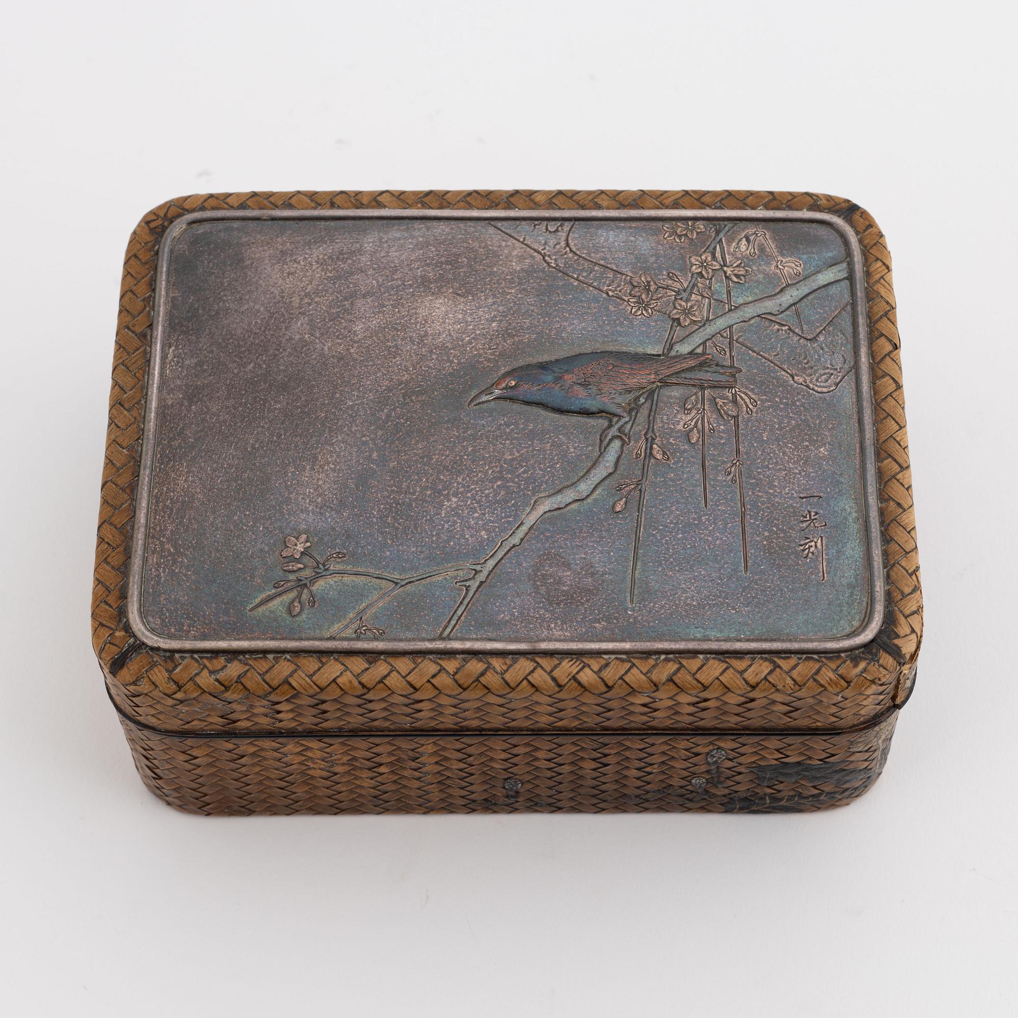 Ask, Japan, tidigt 1900-tal.