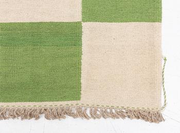 Gallerimatta, Kelim, c. 390 x 90 cm.