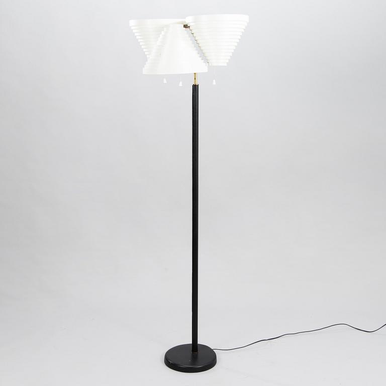 ALVAR AALTO, a 'A 809' floor lamp for Valaistustyö.