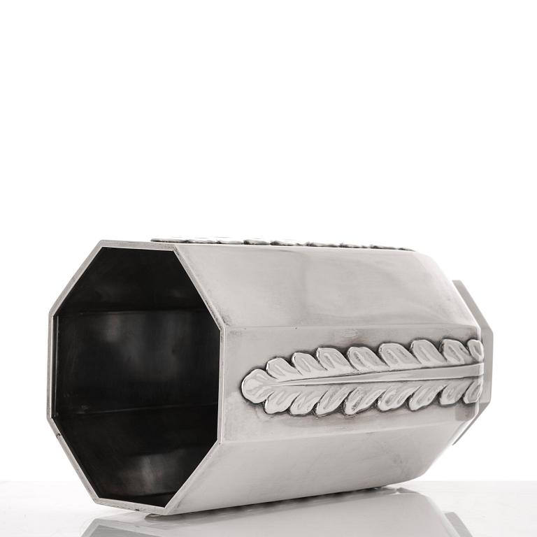 W.A. Bolin, vas, Stockholm 1946, silver.