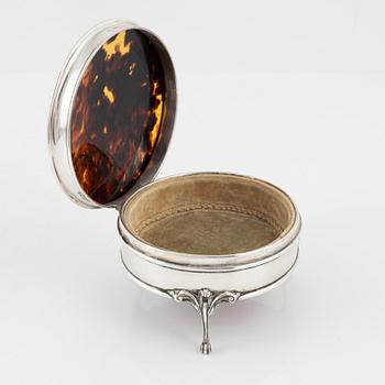 An English silver and tortoiseshell jewellery box, marks of Charles & Richard Comyns, London 1919,