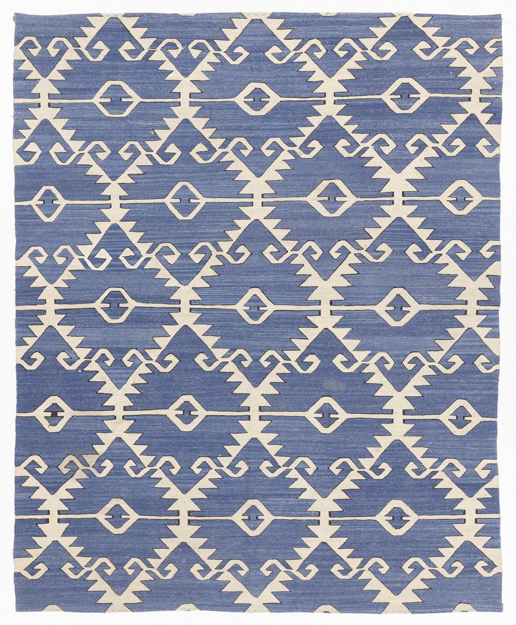 A rug, Kilim, ca 228 x 183 cm.