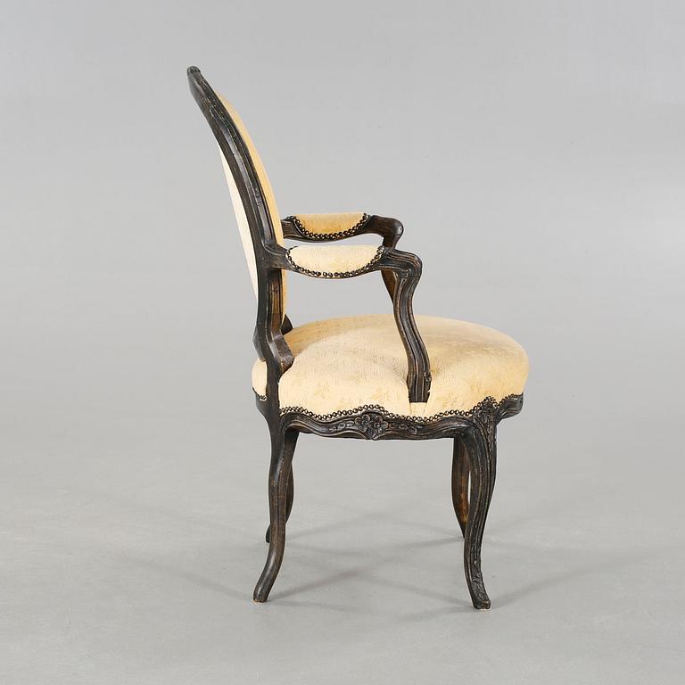 An 18th century rokoko / gustavian transition chair.