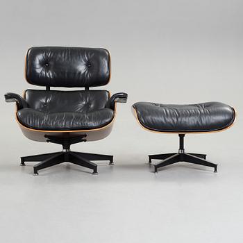 Charles & Ray Eames, fåtölj med ottoman "Lounge chair", Herman Miller, USA.