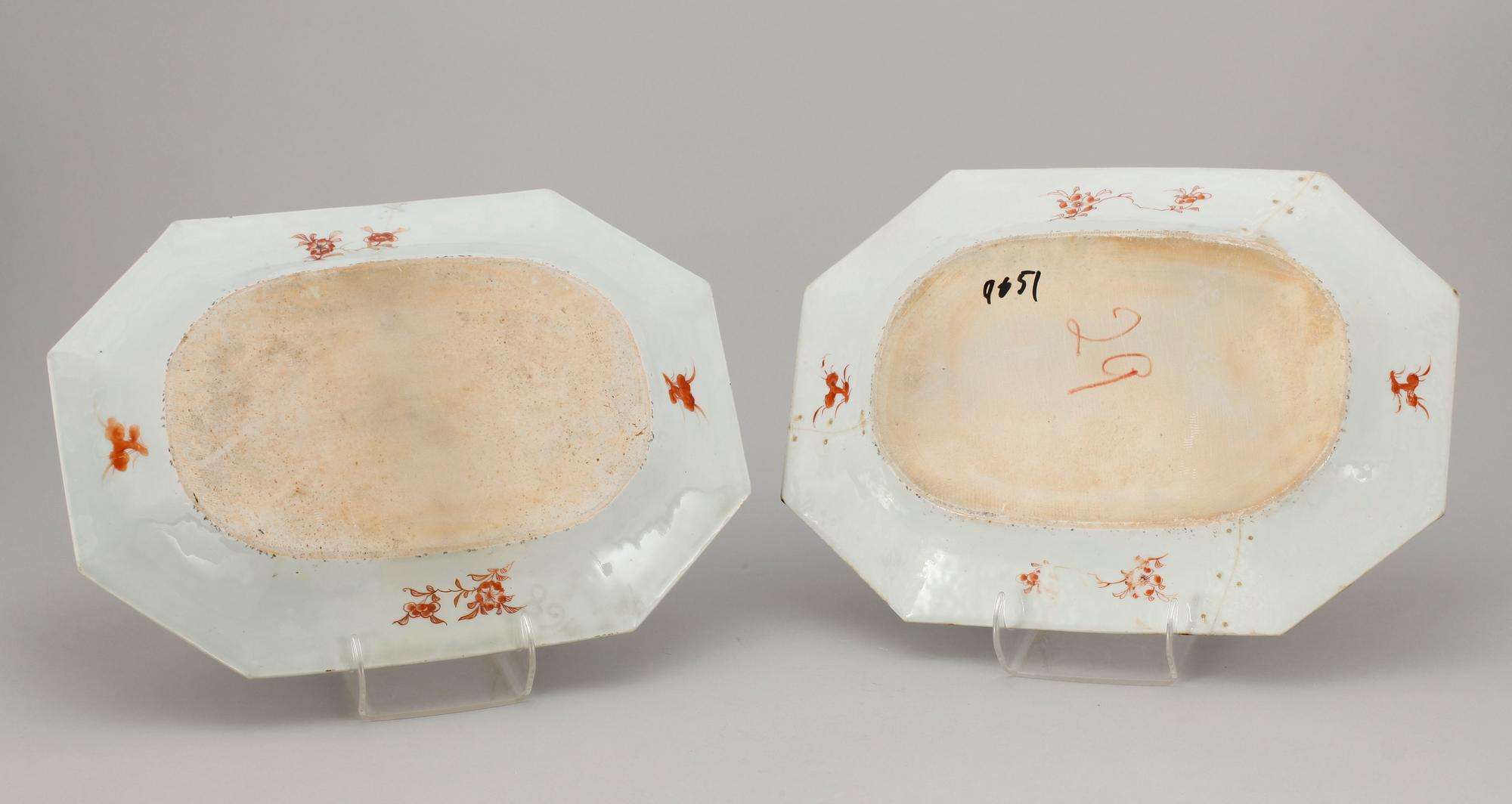 STEKFAT, ett par, porslin, Kina, Qianlong, 1700-tal.