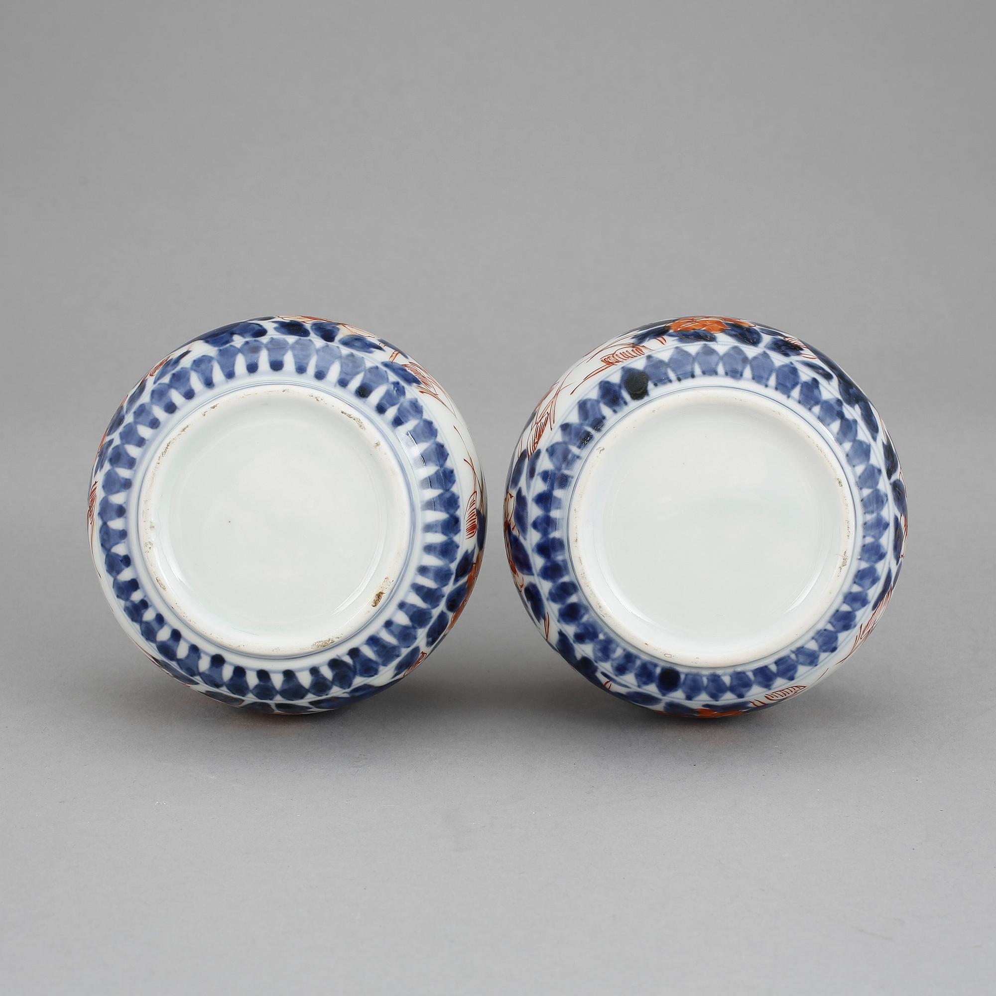 VASER, ett par, porslin, Kina, 1800/1900-tal.