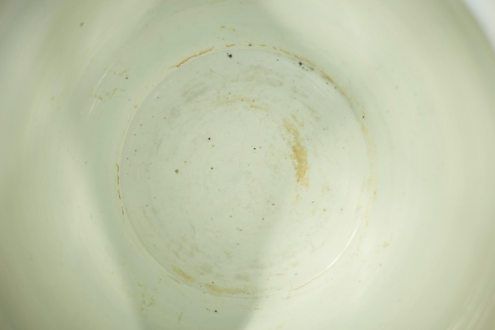 YTTERFODER, porslin Kina 1900-tal.