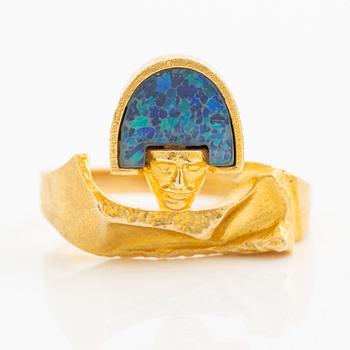 Björn Weckström, ring, 18K gold with opal, Finland 1977. By Lapponia.