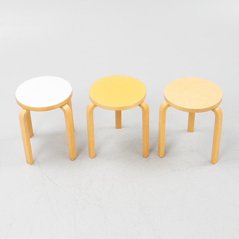 Alvar Aalto, pallar, 3 st, modell 60, Artek, Finland.