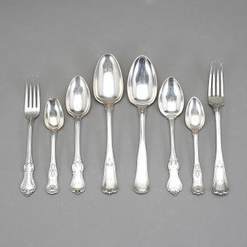 PARTI SILVER, 19 delar, silver, bland annat av modell "Olga", 1900-talets första hälft. Vikt ca 930 gram.
