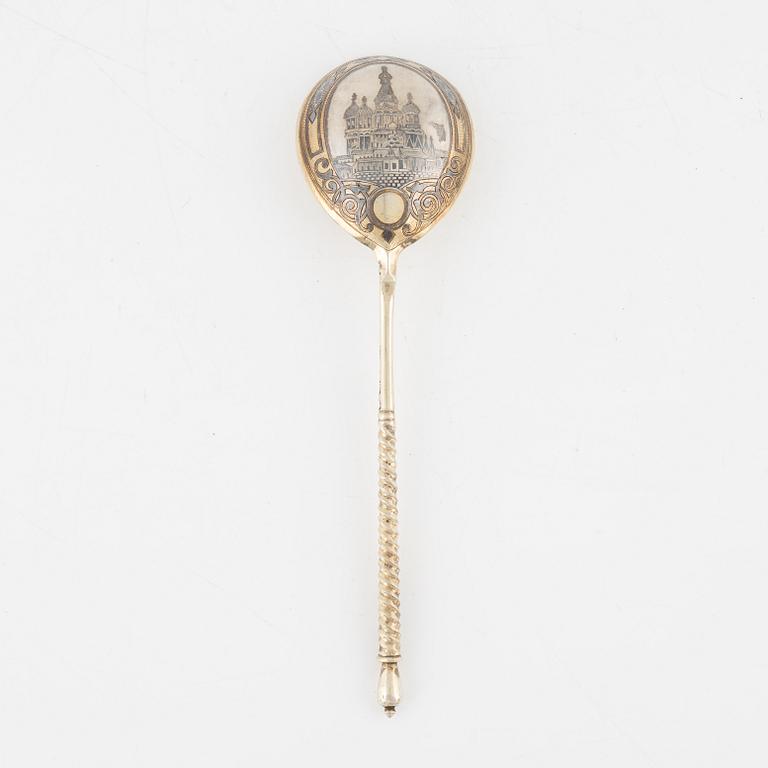 A Russian silver spoon, marks of Andrei Pastnikov (1868-1898), Moscow.