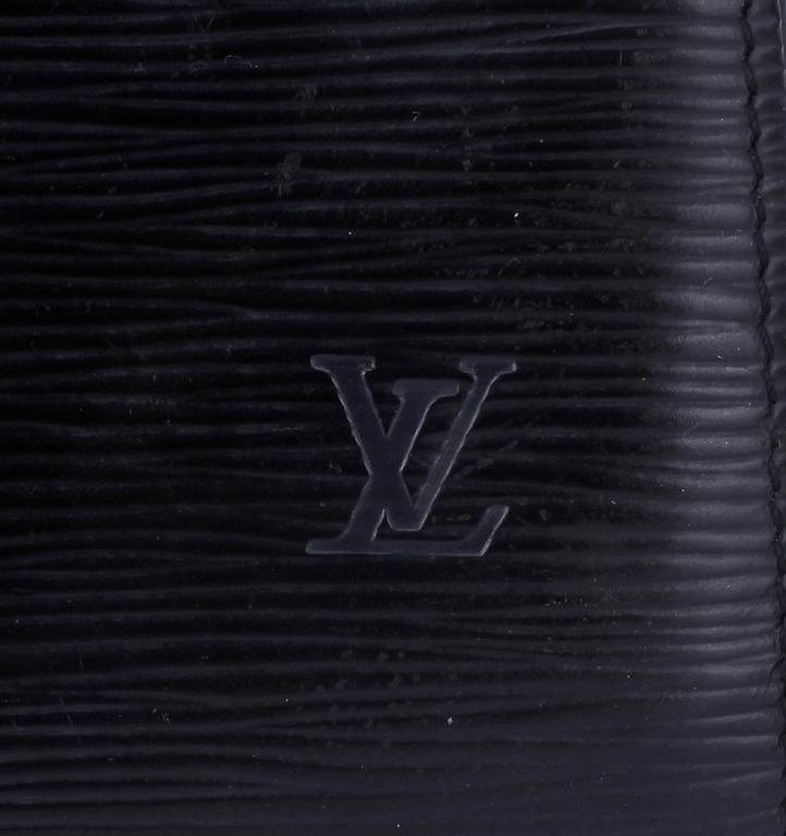 VÄSKA, "Pochette Accessoires", Louis Vuitton.