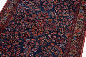 Matta, orientalisk, ca 203 x 119 cm.