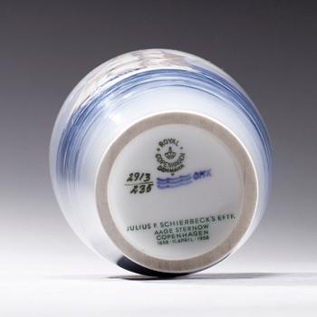 VAS, porslin, Royal Copenhagen.