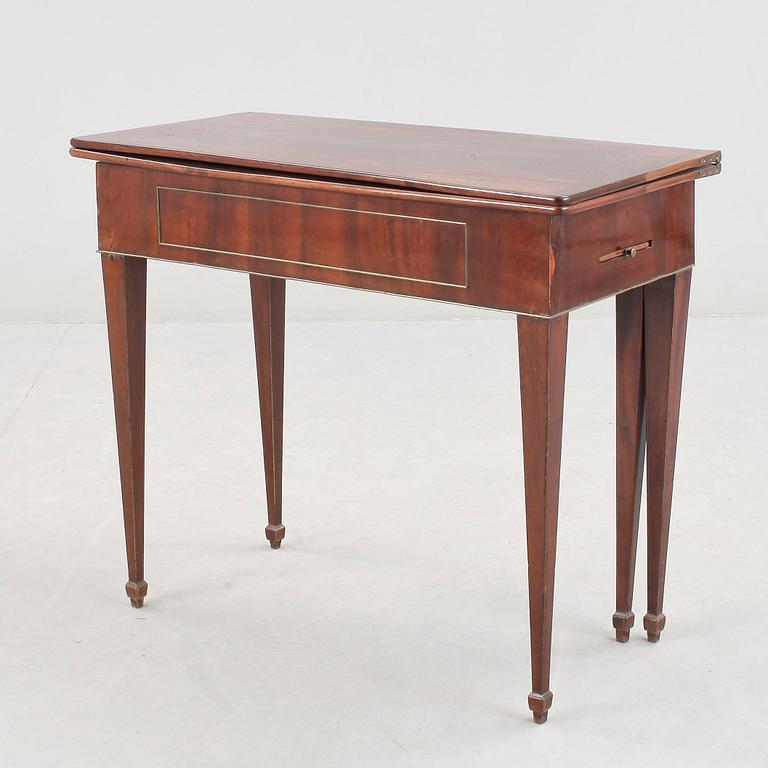 SPELBORD, sengustavianskt, 1800-tal.