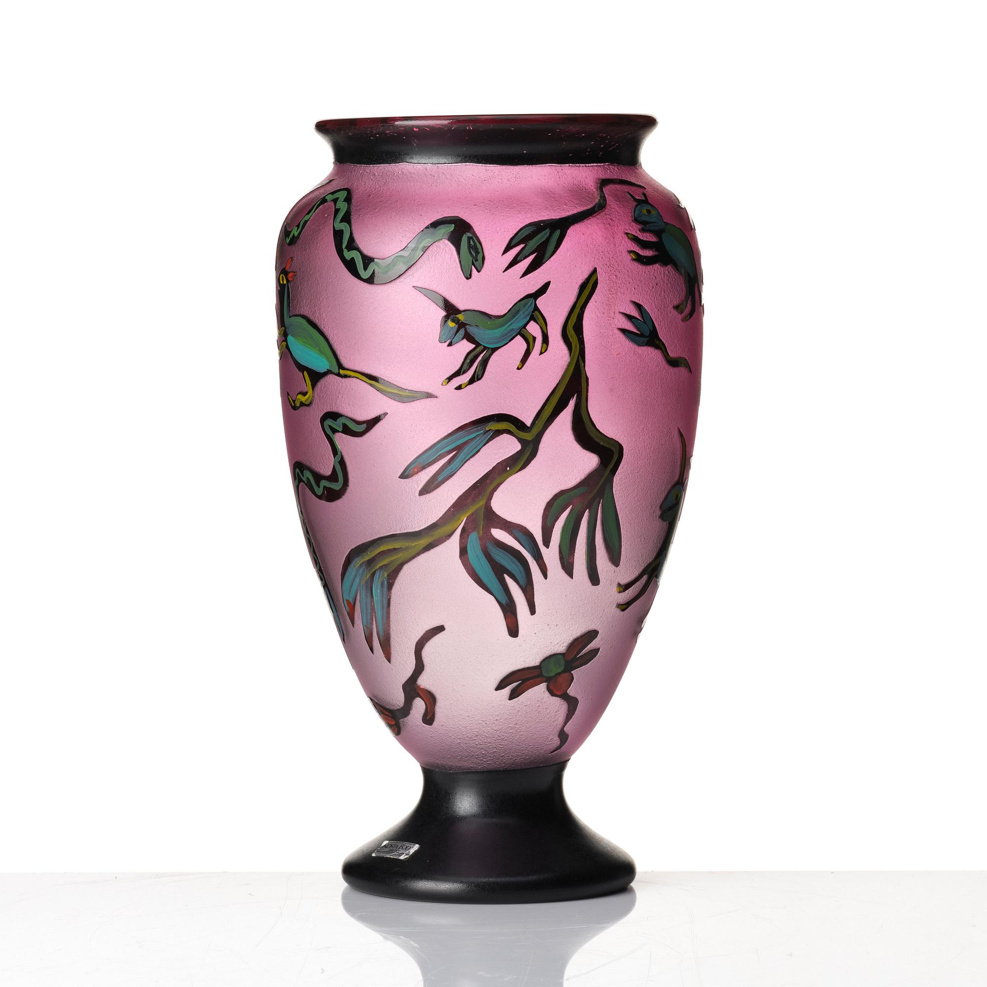 Ulrica Hydman-Vallien, a unique 'juvelglas' glass vase, Kosta Boda, Sweden.