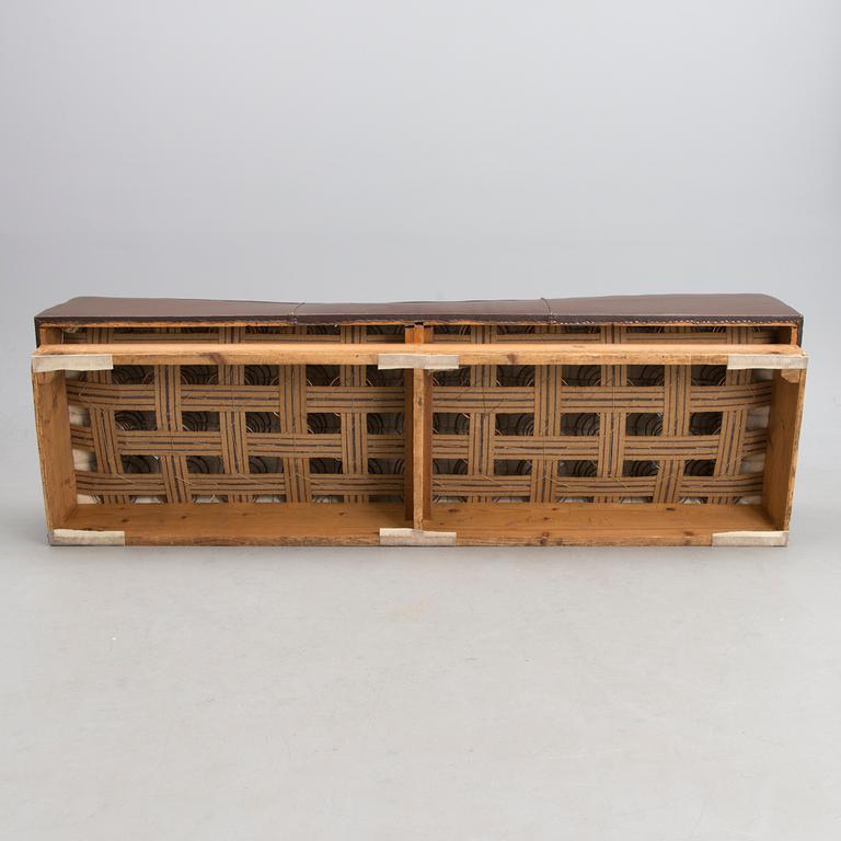 An early 20th century six-piece set of furniture by Armas Lindgren and Onni Tarjanne.