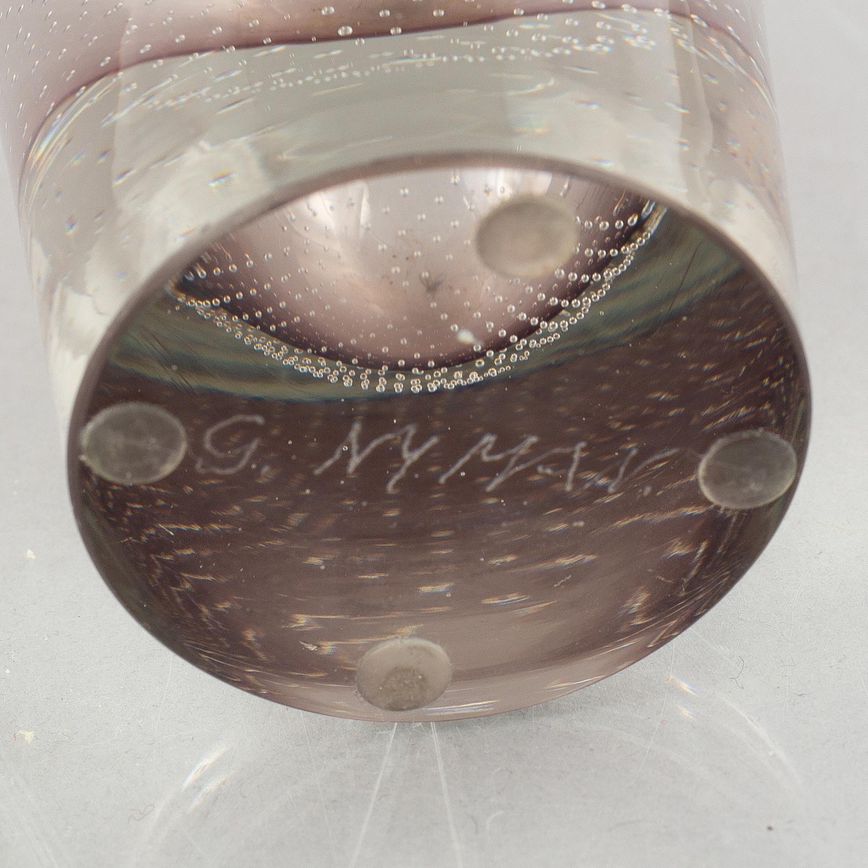 Gunnel Nyman, a vase, Nuutajärvi Notsjö, Finland.