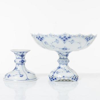 Royal Copenhagen 9 service pieces.