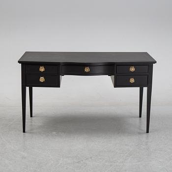 A painted writing desk, Reprodux England second half of the 20th century.